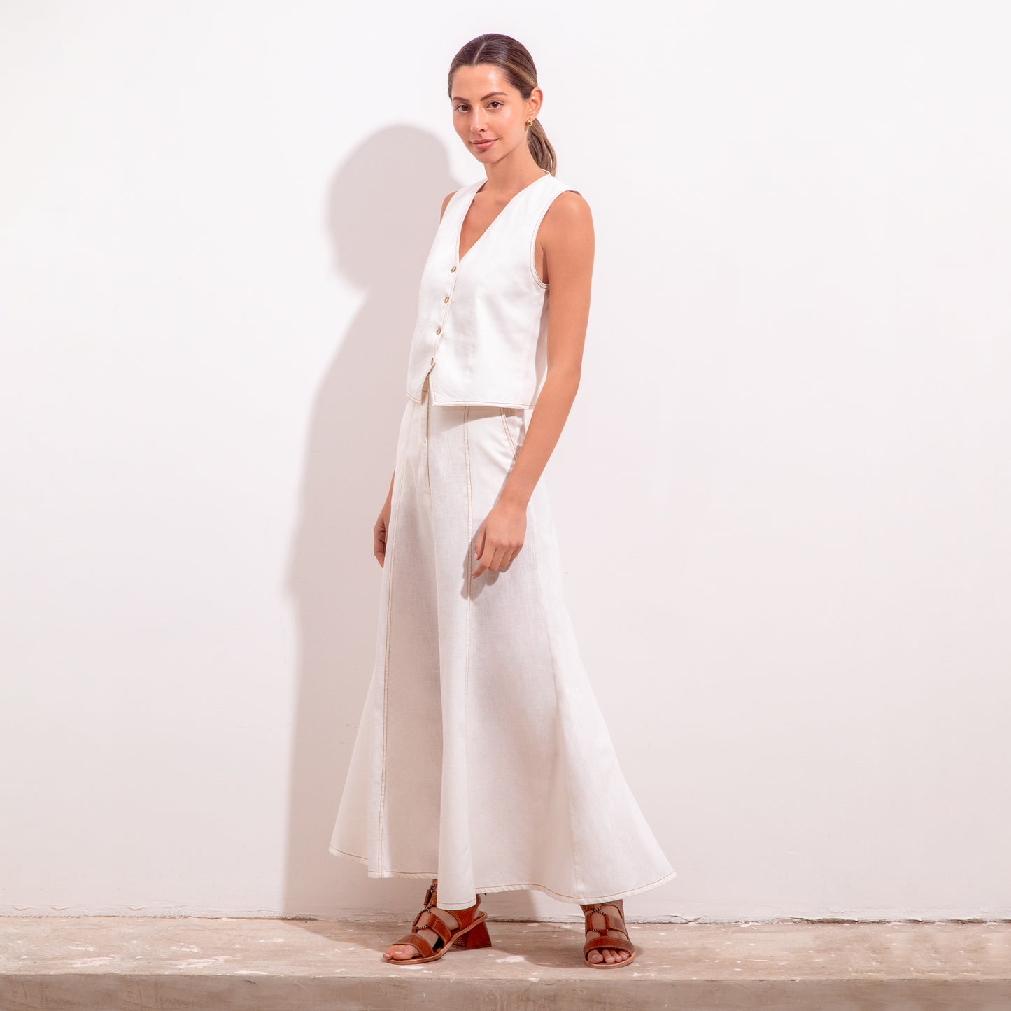 Nerea Vest Natural Viscose Linen