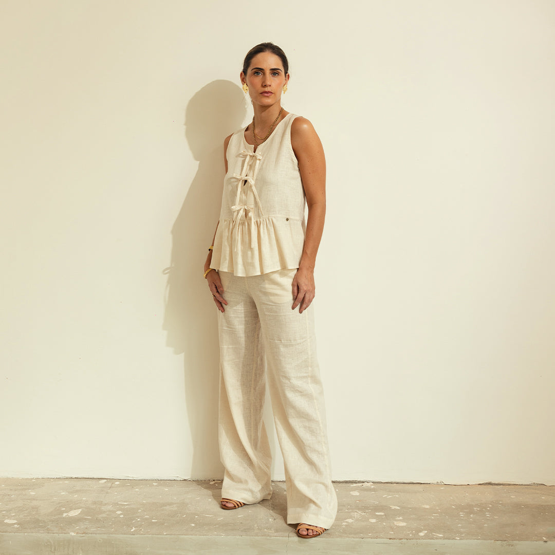 Teresa Pant in Sand Linen