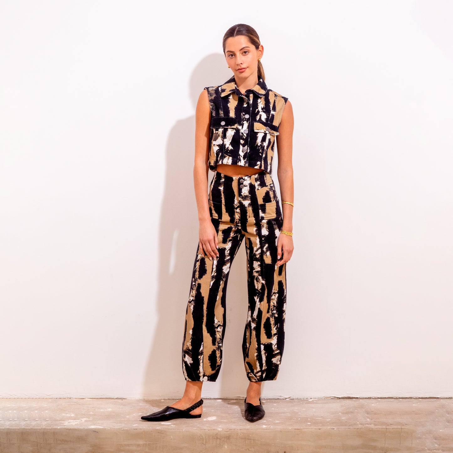 Ines Vest Black Batik