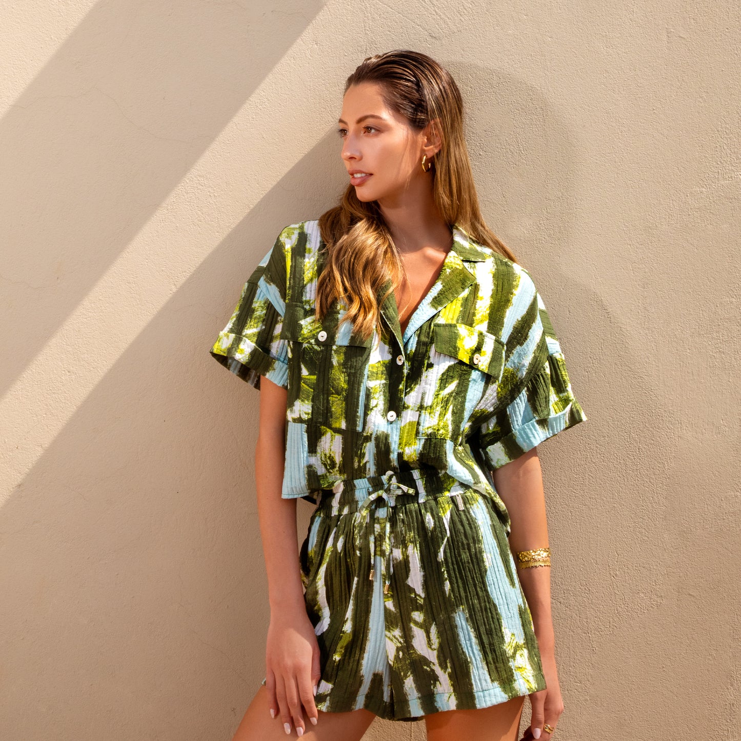 Valencia Short Olive Bambula